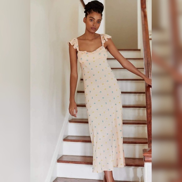 AnthropologieScallop Babydoll Midi Dress Size Medium